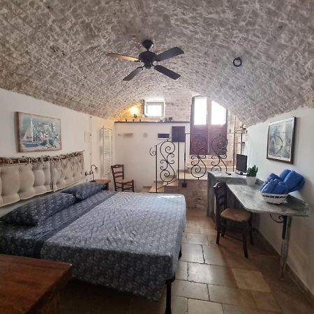 Tavernetta Fanizza Affittacamere Алберобело Екстериор снимка